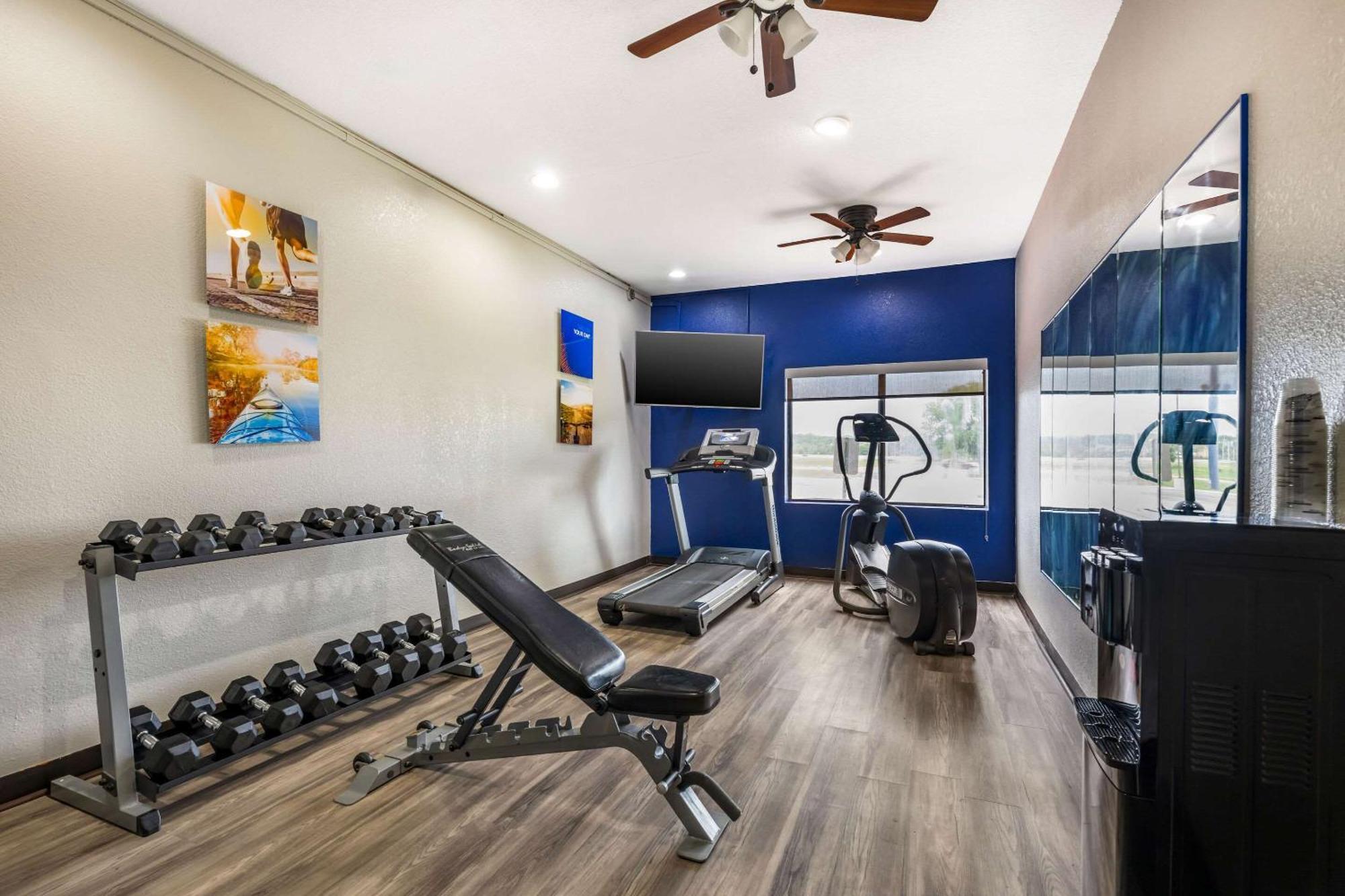 Comfort Suites Omaha East-Каунсил-Блафс Экстерьер фото