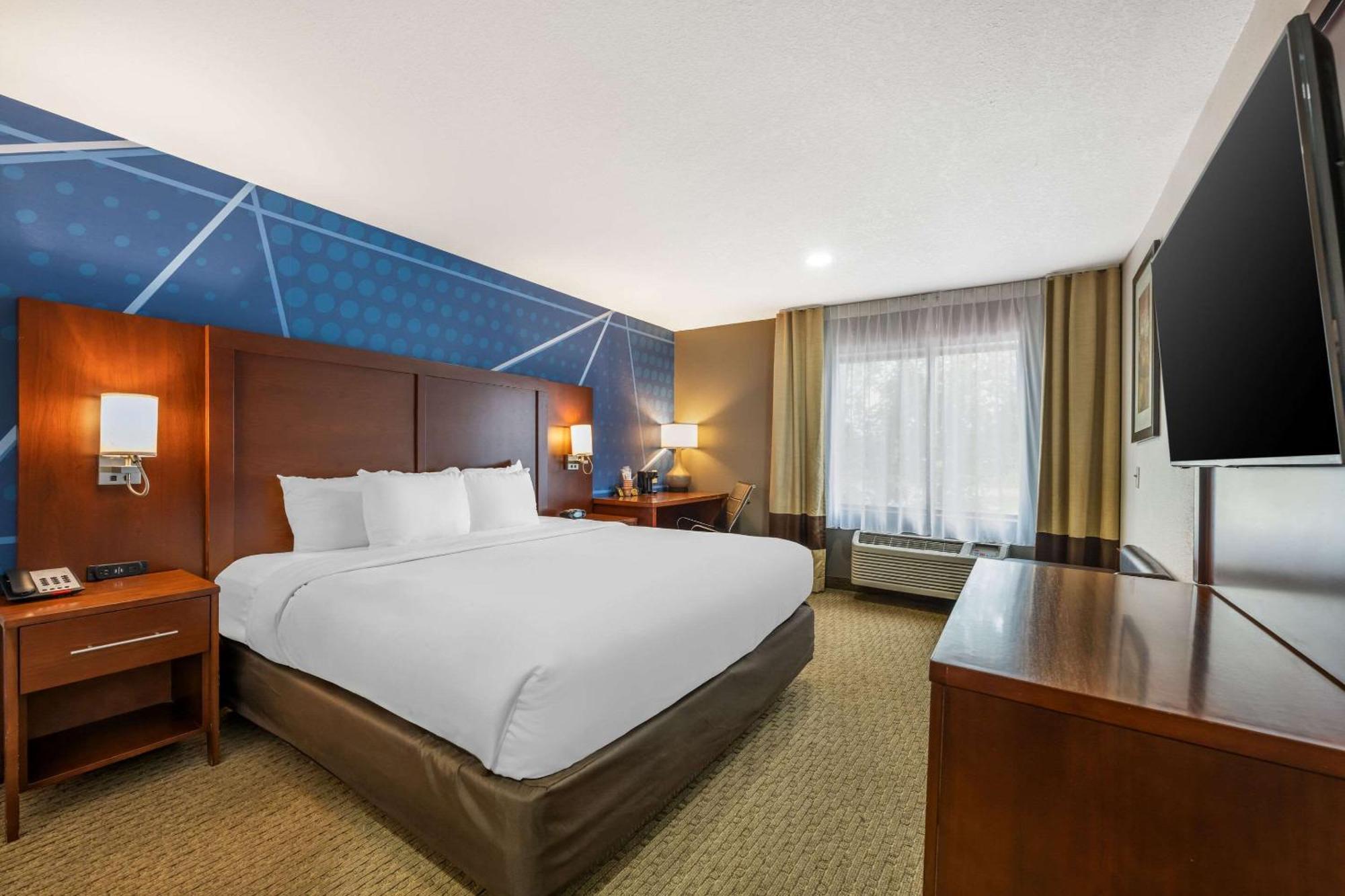 Comfort Suites Omaha East-Каунсил-Блафс Экстерьер фото