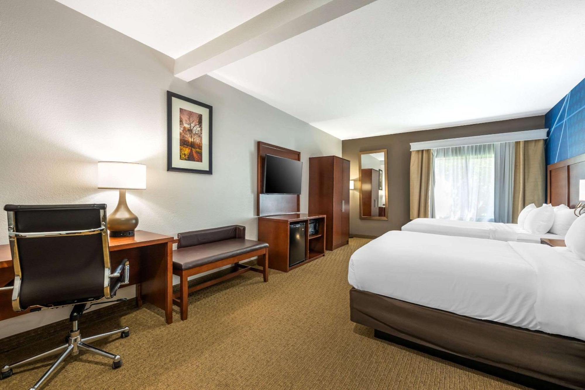 Comfort Suites Omaha East-Каунсил-Блафс Экстерьер фото
