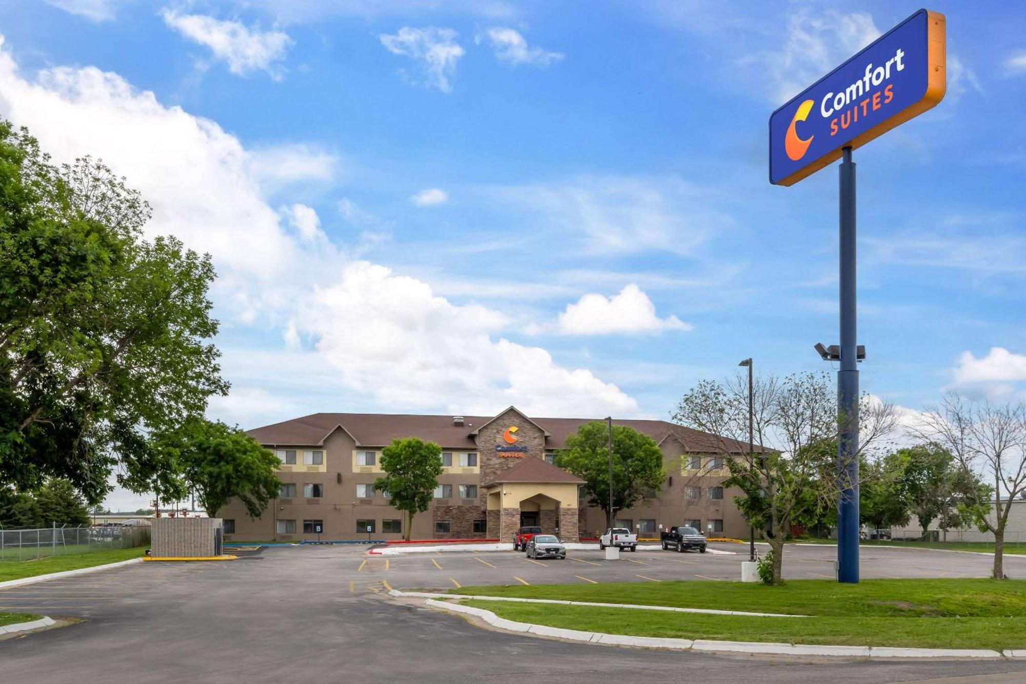 Comfort Suites Omaha East-Каунсил-Блафс Экстерьер фото